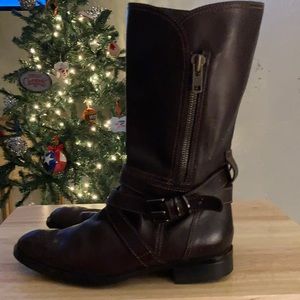 Tod’s Dark Brown Buckle Boots
